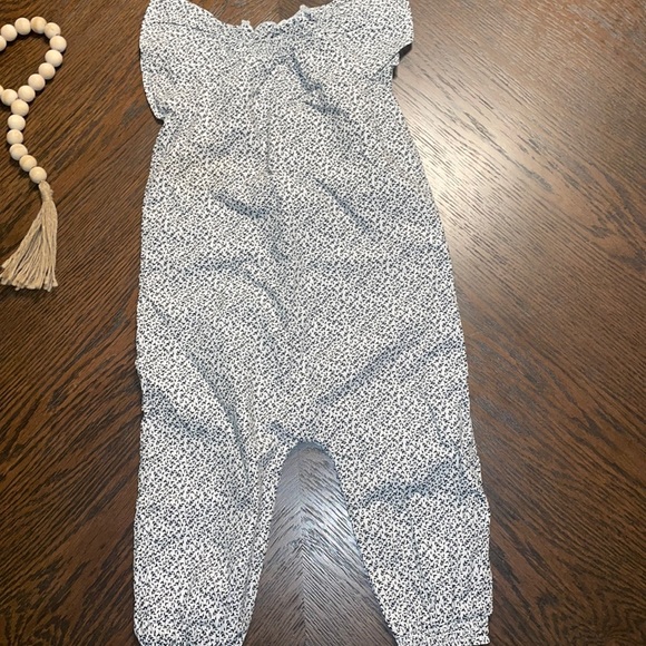 Something Navy Black White Floral Jumpsuit NWOT Girls Size 18 Months - Picture 2 of 6